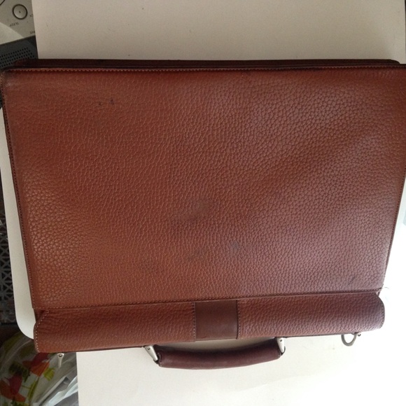 Authentic Burberrry, Brown Leather Large Briefcase - Picture 13 of 13